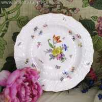 Porcelain plate with rose and relief decor Meissen