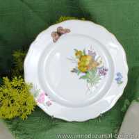 Porcelain plate with flower decoration Meissen
