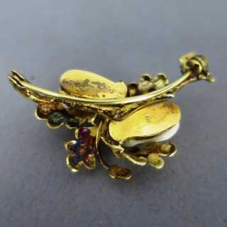 Golden Traditional Brooch in Gold with Grandeln Unique Handcrafted