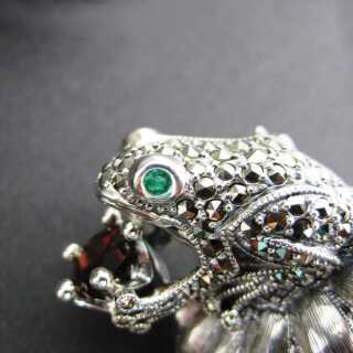 Charming brooch pendant frog with emeralds marcasites and garnet stone