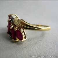 Vintage delicate gold ring with ruby navettes from the 1950/60s