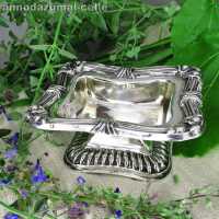 Antikes Gewürzschälchen in Silber