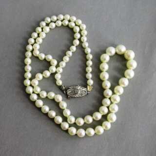 Beautiful akoya pearl necklace with platinum clasp vintage ladys jewelry