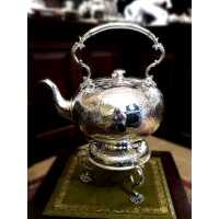 Schwenk Teekanne aus England viktorianisch