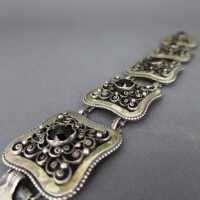 Granatschmuck für Damen - Annodazumal Antikschmuck: Antikes Trachtenarmband in Silber mit Granat kaufen 