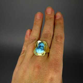 Goldener vintage Ring für Damen besetzt mit einem natürlichem Türkis