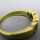 Schöner antiker Damen Band Ring in Gold mit ovalen Smaragden und Brillanten 