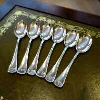 6 Moccalöffel in Silber mit Muscheldekor