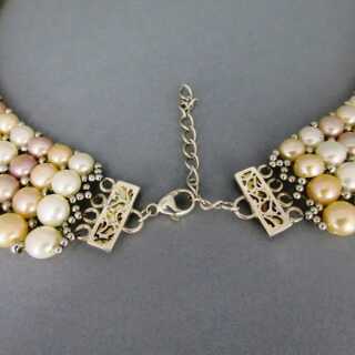 Prächtiges breites Collier mit Mabé Perlen und Silberverschluss Kragenform