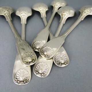 6 antike Eßlöffel mit Muscheldekor in Silber