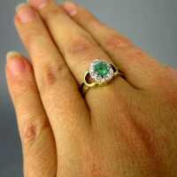 Bezaubernder Ring mit Smaragd und Brillanten