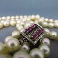 Akoya Perlenkette mit Verschluss aus 750/- Weißgold und Rubinen