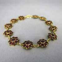 Romantisches Blüten Armband in Gold mit vielen...