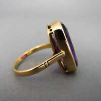 Goldener Ring mit einem sehr großem Amethyst
