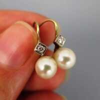 Gold Ohrringe mit Brillanten und Perlen