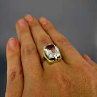 Modernismus prächtiger Damen Gold Ring mit einem großem natürlichen Aquamarin