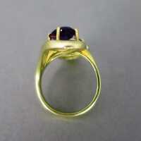 Einzigartiger Damen Ring in Gold mit zwei großen Amethysten und Brillantsplittern