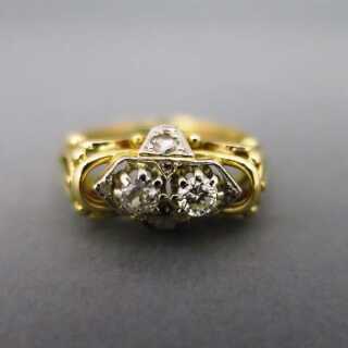 Prächtiger Ring Jugendstil Design Gold Brillanten Diamantrosen reich verziert 