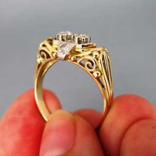 Prächtiger Ring Jugendstil Design Gold Brillanten Diamantrosen reich verziert 