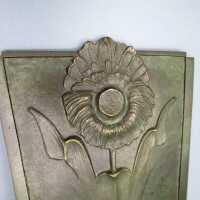 Zweiflammiger Art Deco Wandleuchter aus Bronze gegossen