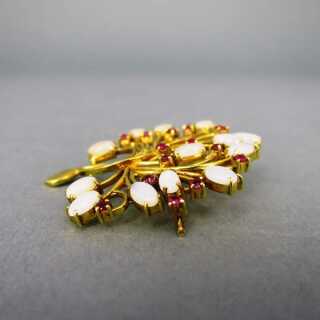 Traumhafte Gold Brosche mit Opalen und Rubinen Goldschmiedearbeit Blütenzweig