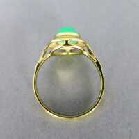 Herrlicher Damen Ring in Gold mit apfelgrünen Chrysopras auffallend und elegant