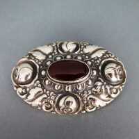 Jugendstil ovale Silber Brosche mit Karneol Rosenmotive Deutschland Handarbeit