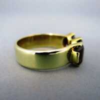 Herrlicher Damen Ring in Gold mit drei prächtigen dunkelroten Turmalinen vintage