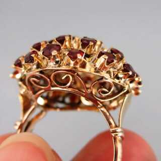 Prächtiger Ring in Gold mit dunkelroten Turmalinen filigrane Arbeit Unikat
