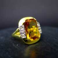 Herrlicher Art Deco Ring mit einem orangenen Citrin und kleinen Diamantrosen