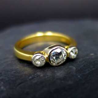 Damenring in Gold antiker Diamant im old-mine Schliff und Brillanten selten