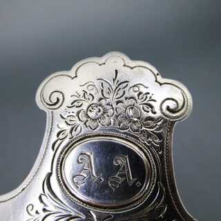 Antiker Schlüsselring mit Gürtelhalter in Silber reiches eingraviertes Dekor 