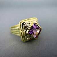 Wonderful unique Art Deco gold ring with diamonds and a...
