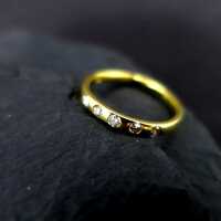 Eleganter Memory Ring für die Dame in Gelbgold mit eingelassenen Brillanten 