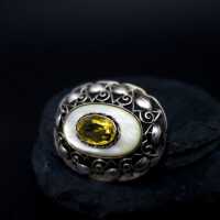 Rich Art Nouveau silver oval brooch with mother of pearl and citrine stone