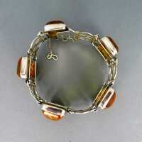 Gorgeous vintage link bracelet in silver and amber...