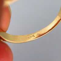 Prächtiger Damen Gold Ring mit drei großen Brillanten in Handarbeit 