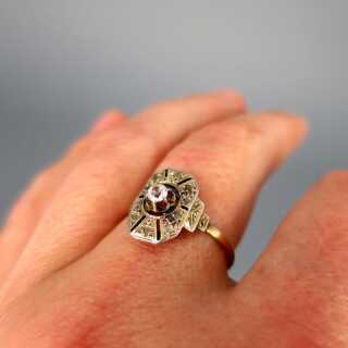 Herrlicher Art Deco Verlobungsring in Gold  mit Diamantrosen und Brillant 