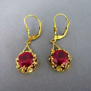Zauberhafte romantische Gold Ohrringe mit pinken Spinellen