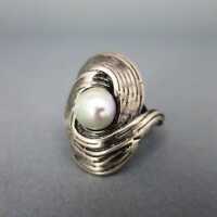 Unique abstract sterling silver womans ring with a beautiful pearl