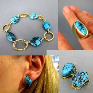 Elegantes Armband in Gold mit natürlichen blauen Türkis Nuggets