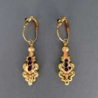 Antique Biedermeier repouseé gold earrings with red garnets