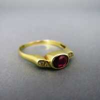 Antiker Damen Ring in 585/- Gelbgold mit großem Rubin und...