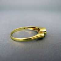 Antiker Damen Ring in 585/- Gelbgold mit großem Rubin und Brillanten
