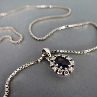 Pendant  in white gold with blue sapphire and diamonds incl. box chain