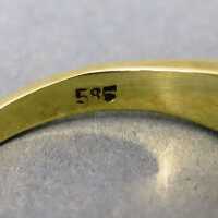 Klassischer Damen Band Ring in 585/-Gold mit Saphir und zwei Brillanten