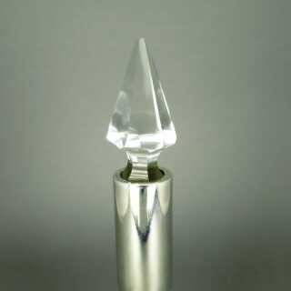 Elegante kleinere Art Deco Karaffe in Kristallglas mit Silbermontierung