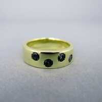 Schöner Damen Band Ring in 585/-Gelbgold mit vier grünen...