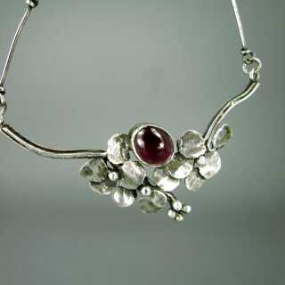 Antikes Arts & Crafts Jugendstil Collier in Silber mit rosa Turmalin Cabochon
