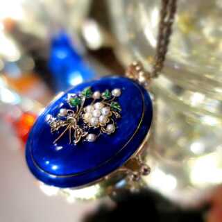 Hübsches Damen Foto Medaillon in 925 Silber mit blauer Emaille und Perlchen